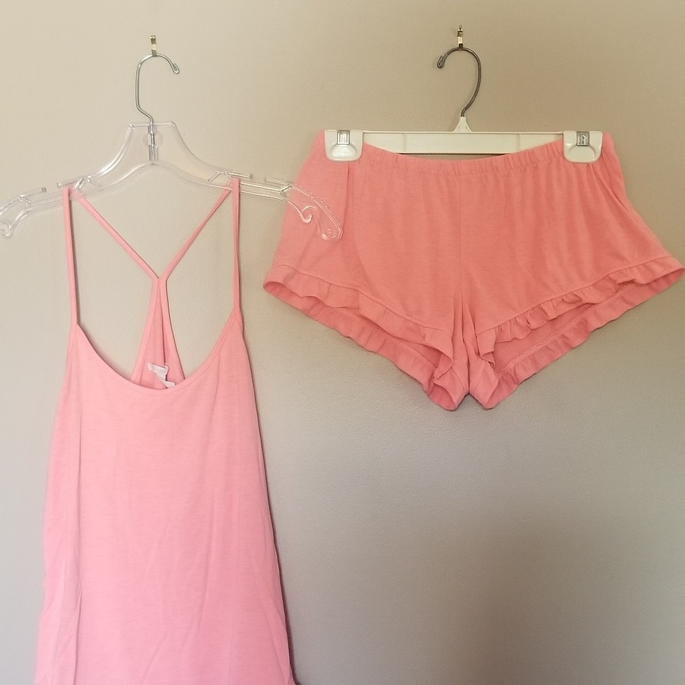 VS pink sleepwear